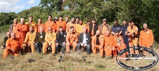 Der grte Teil der internationalen Suchgruppe in Klessin 10-2012