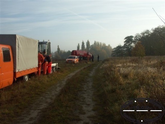 Der VBGO e.V. am Einsatzort - Der Bagger wird startklar gemacht